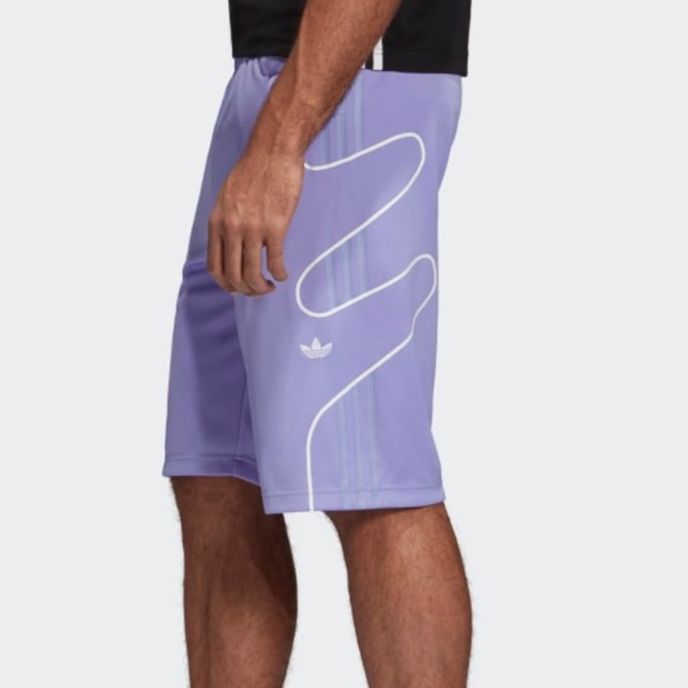 New with Tags Adidas FlameStrike Shorts size L